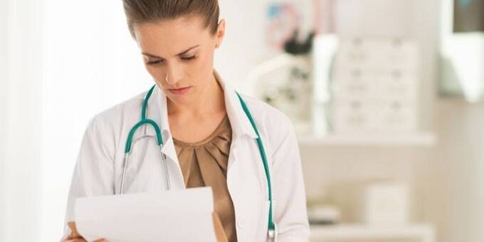 a doctor examines tests to diagnose papillomavirus
